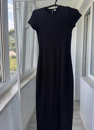 Чорнв сукня максі h&m