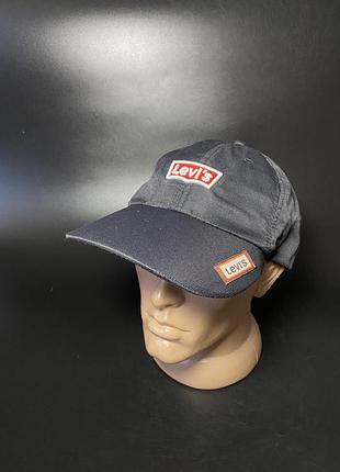Кепка levis