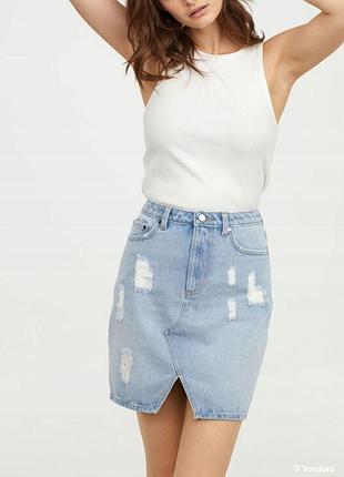 Юбка джинсовая голубая с потёртостями h&m
