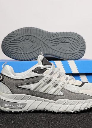 Кроссовки adidas 2