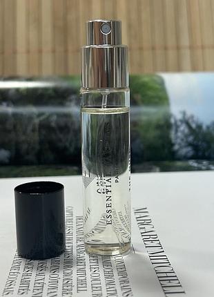 Оригінал мініатюра essential parfums the musc