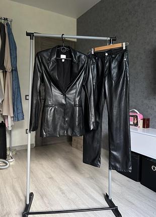 Костюм шкіряний брюки прямі жакет приталений піджак hm zara