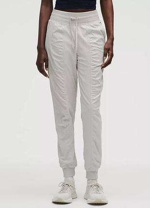 Жіночі легкі спортивні штани lululemon dance studio mid-rise jogger оригінал джогери