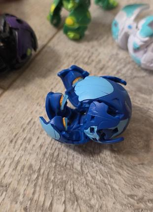Игрушки-трансформеры bakugan battle brawlers. 5
