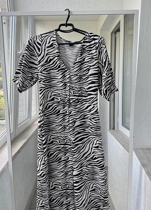 Сукня river island