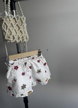 Шорти в вишиті квіти zara легенька тканина