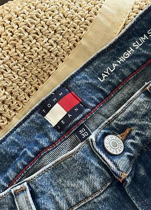 Джинсы tommy jeans з поточних кодекцій