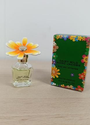 Миниатюра day wild mark jacobs eau so intense 4мл оригинал