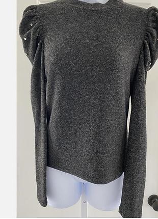 Светр zara з декором