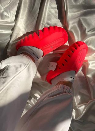 Nike mind slide solar red 3