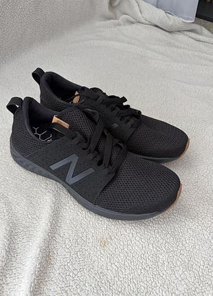 Кросівки new balance fresh foam sport — чорні з коричневою підошвою — відмінний стан