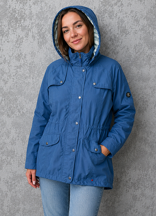 Водонепроникна куртка від бренду barbour