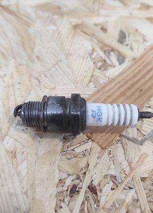 Свеча зажигания honda dio 27/34 , tact 24/30,51 original