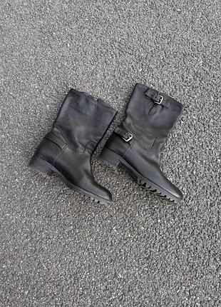 Жіночі шкіряні чоботи prada leather biker boots