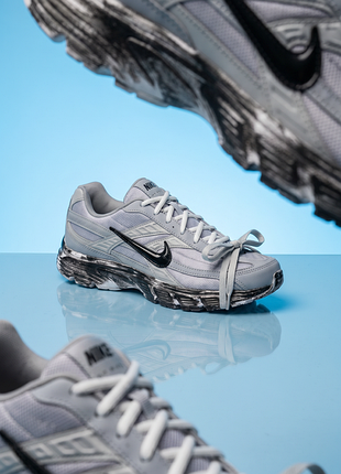 Nike initiator custom "grey" 2