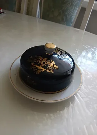 Масленка фарфоровая