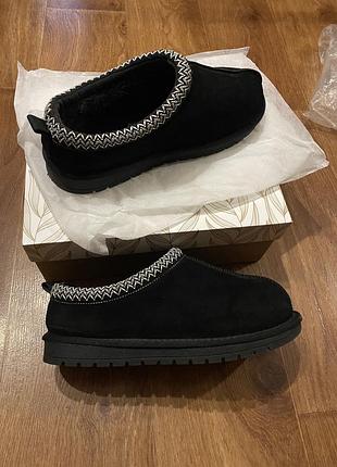 Угі уггі  ugg  tazz tasman низькі черевики зима ❄️ автоледі натуральні замшеві  натуральний замш та штучне хутро чорні 25,5 см (2,5)