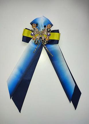 Брошка до блузи в школу
