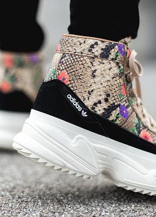 Ботінки високі кросівки кроси adidas  42 розмір