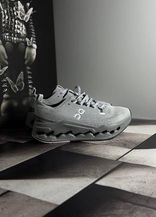 On cloudsurfer max grey 2