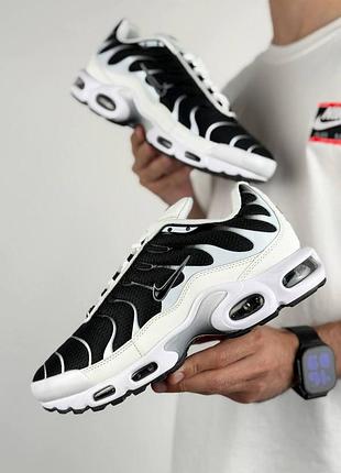 Мужские кроссовки nike air max plus tn white black