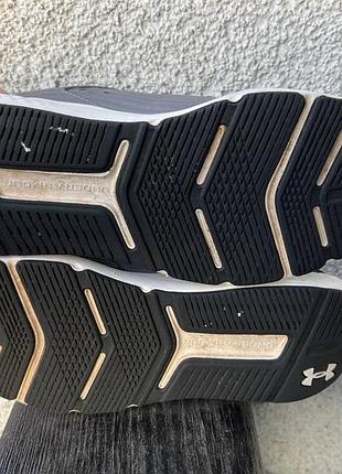 Кроссовки under armour 6