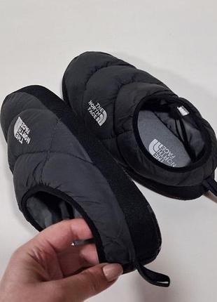 Тапочки пухові the north face nuptse down slip-on (р. 43-45 ) шльопанці tnf оригінал чоловічі пухові капці сліпони трекінгові