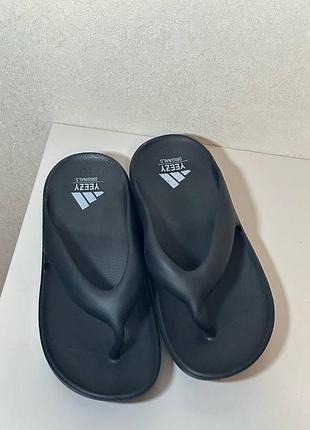 Шльопки adidas, розмір 38