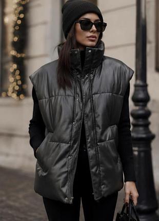 Жилетка тепла zara. екошкіра.