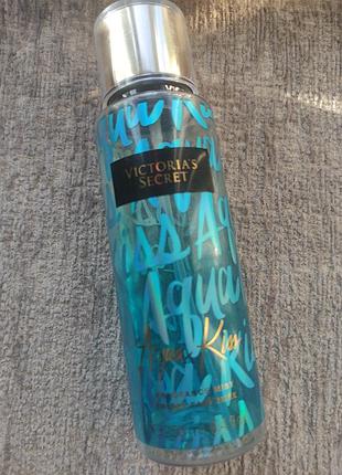 Victoria's secret aqua kiss.міст