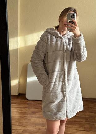Світла штучна шуба з капюшоном amisu розмір s (36)