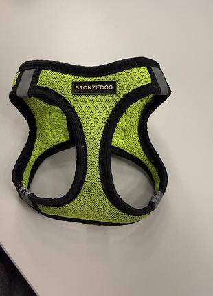 Шлейка для собаки bronzedog анатомічна (об'єм 30 см, світловідбивна, б/у)