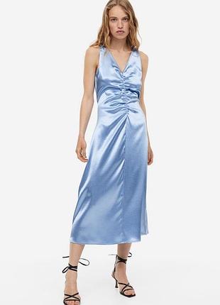 Ніжна атласна сукня  h&m