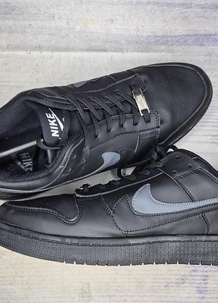 Кроссовки nike