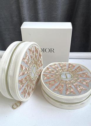 Оригінал. косметичка dior із сітчастої тканини з вишивкою в коробці