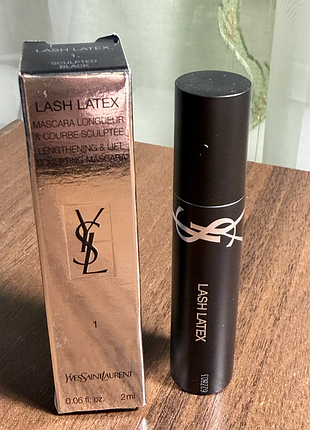 Туш ysl lash latex