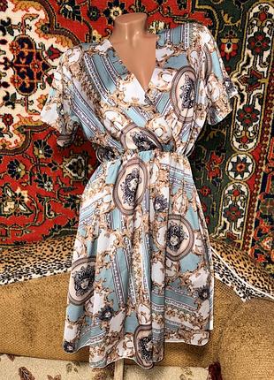 Дуже гарна літня атласна сукня versace, італія. розмір універсальний за рахунок фасону, підійде від с до ххл