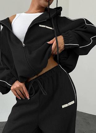Кофта та штани регулюються утяжками