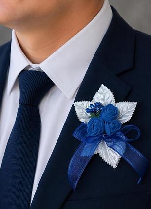 Синя весільна бутоньєрка "троянди" (2 шт.)