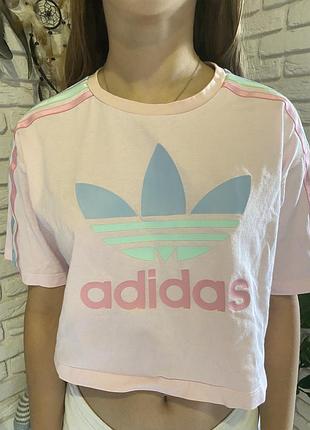 Топ adidas
