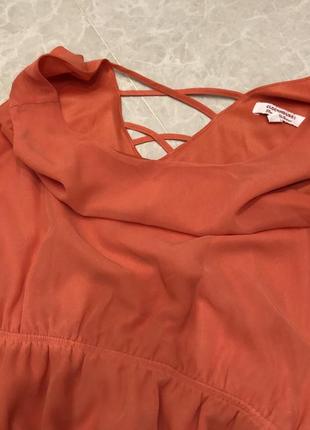 Дуже жіночна сукня c&a