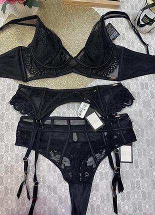 Неймовірно красивий комплект hunkemoller noir