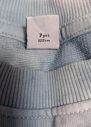 Кофта до дівчинки на 122см 3