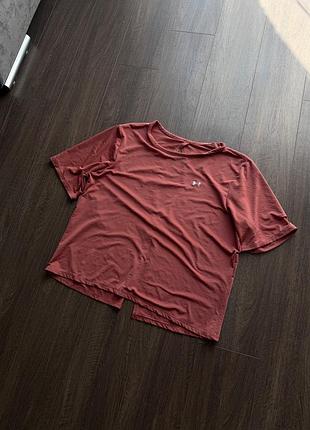 Футболка under armour
