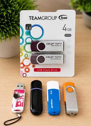Набір usb флешок, флеш-накопичувачів