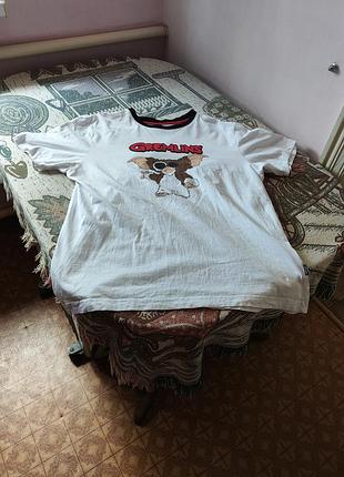 Футболка унісекс мерч gremlins від бренду cropp xl