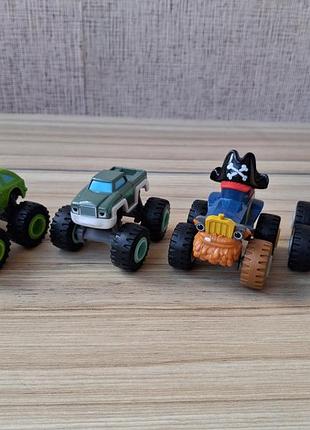 Металеві машинки блиск і чудо машинки blaze & the monster machines