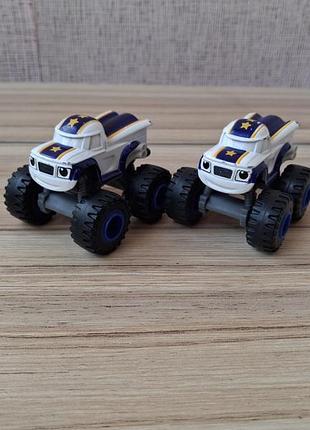 Металеві машинки блиск і чудо машинки blaze & the monster machines