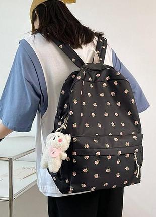 Жіночий рюкзак blossom teddy із плюшевим брелоком | молодіжний міський рюкзак з квітковим принтом для навчання, прогулянок