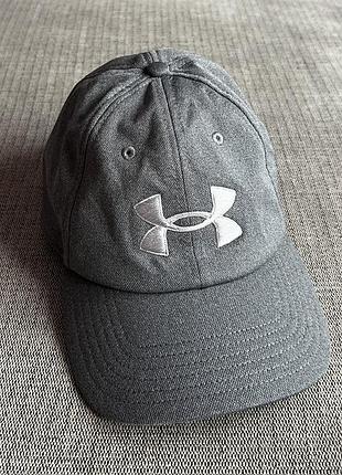 Бейсболкаq under armour